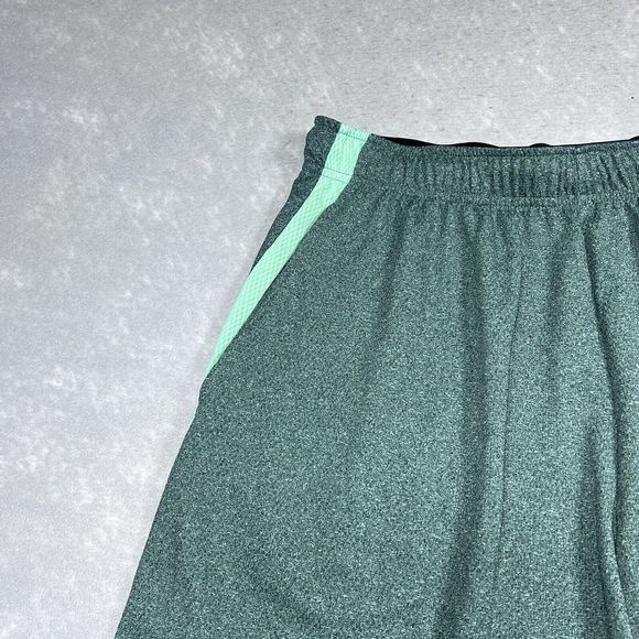 Nike Shorts Mens Size XXL Green Dri Fit 8.5 inch Inseam Swoosh Athleisure 2643 - Picture 3 of 13